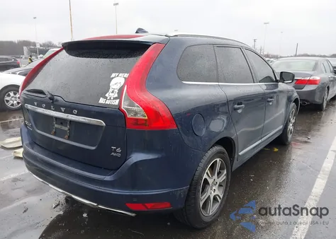 2015 Volvo Xc60 T6 из США, поврежденный, VIN YV4902RK7F2723765